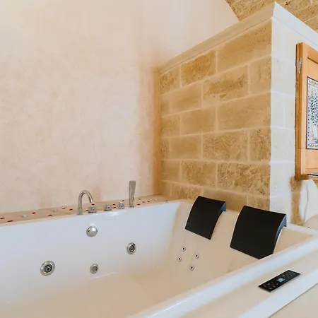 Guest house Corte Donato Grasso Relax - Salento Selection 3*